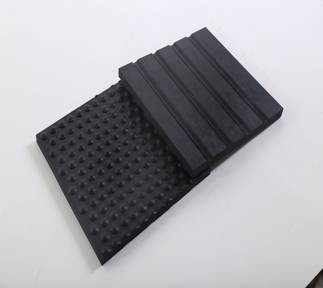 圓點牛棚墊 JD-XM01